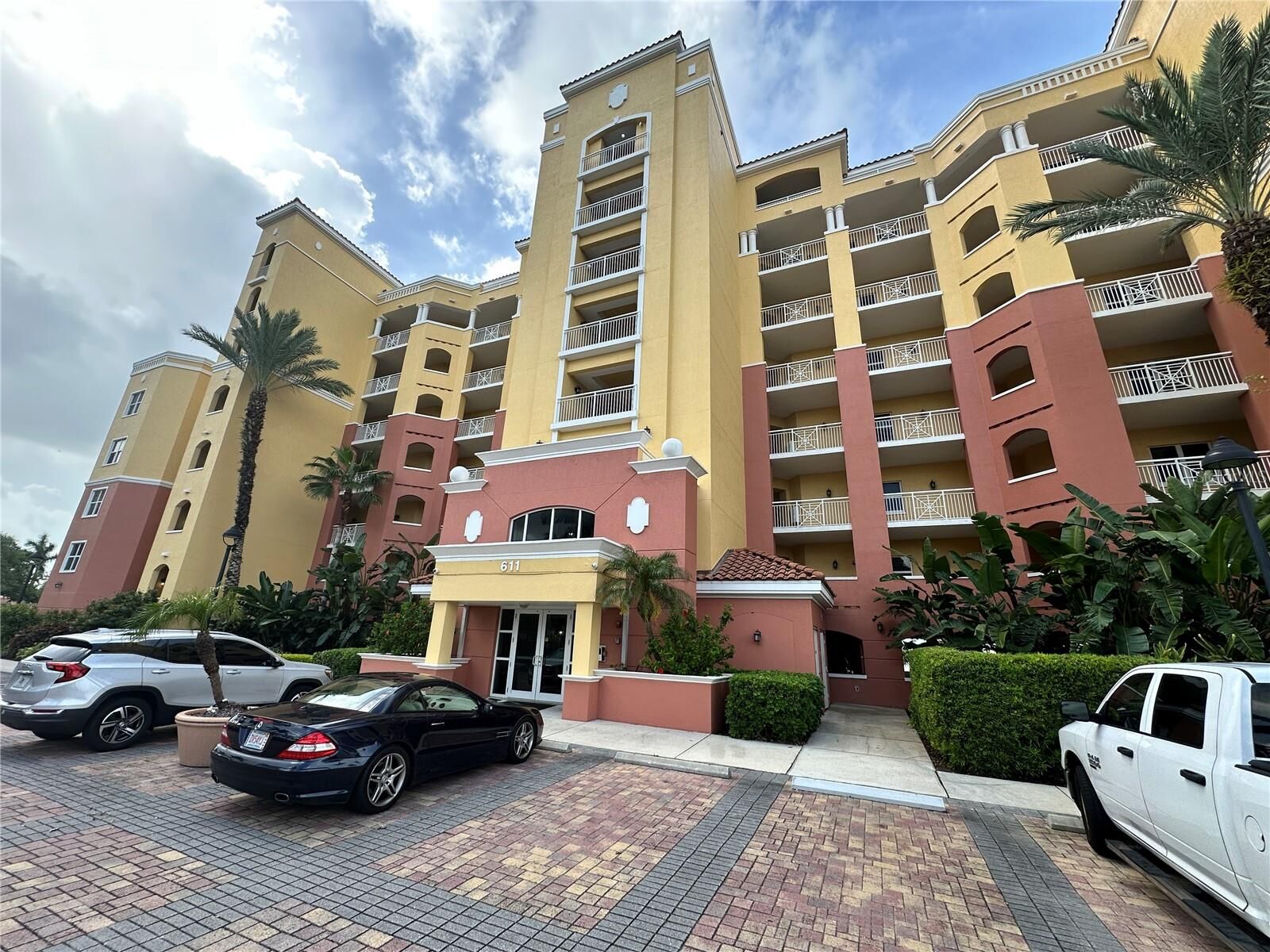 Property Photo: 611 Riviera Dunes Way 102 FL 34221