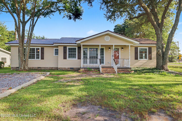 Property Photo:  317 42nd Street  MS 39507 