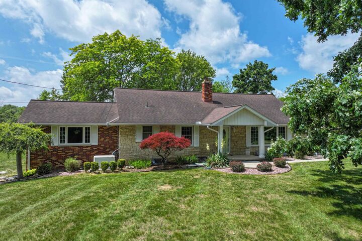 Property Photo: 9422 S Saginaw Street MI 48439