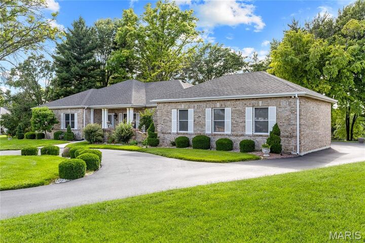 Property Photo:  63 Leinster Hill Lane  MO 63304 