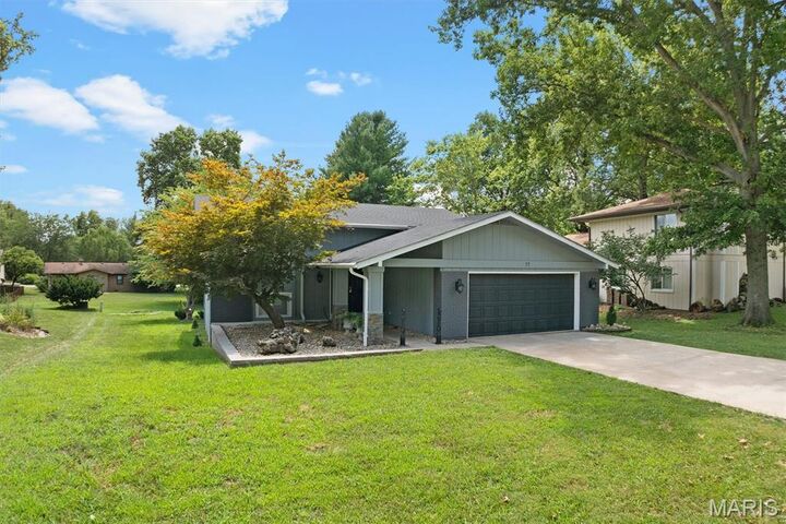 Property Photo: 77 S Meadow Lane IL 62034