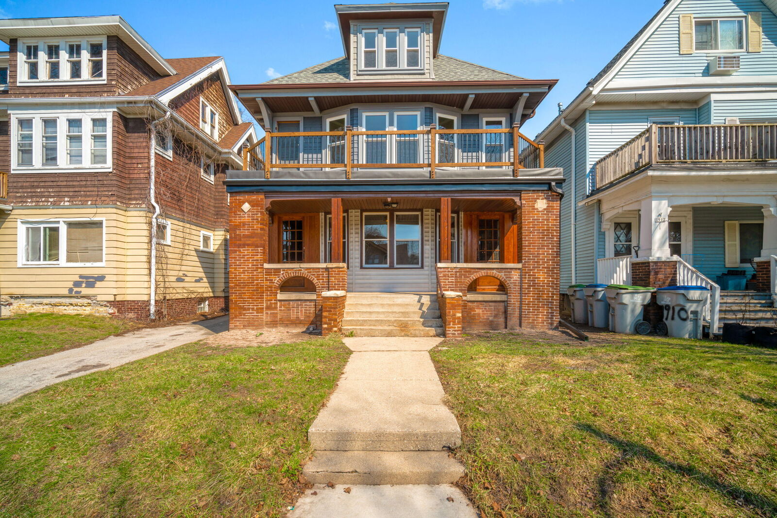 Property Photo: 1914 N 48th St WI 53208