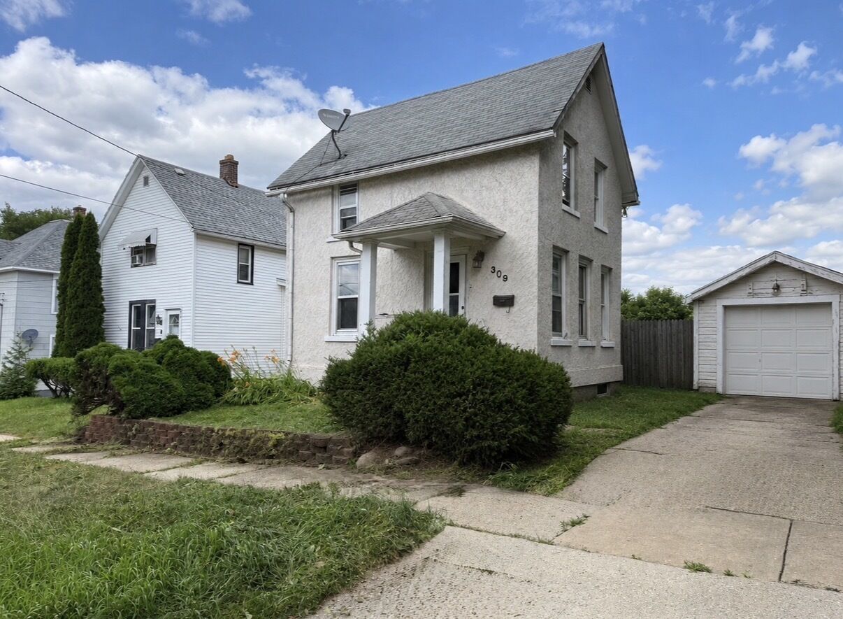 Property Photo:  309 Adams Street  IL 61107 