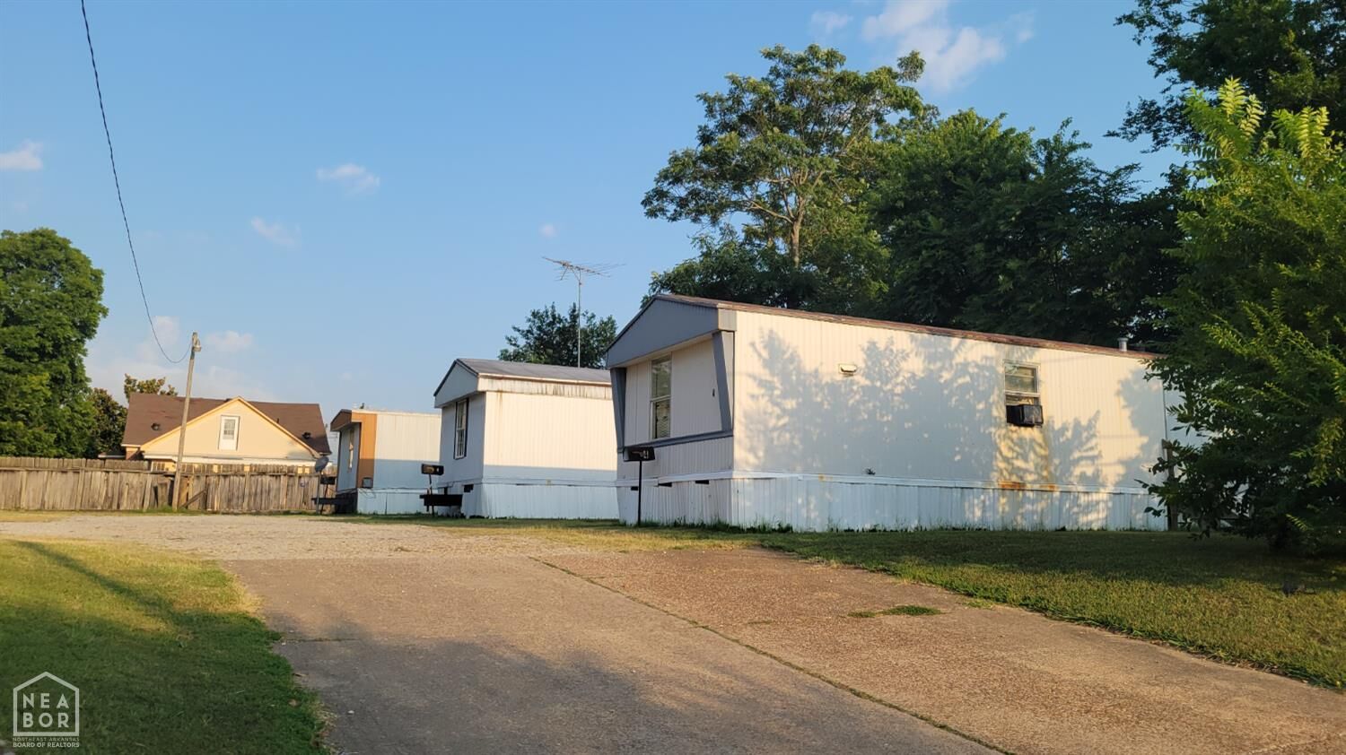 Property Photo:  233 Allis  AR 72401 