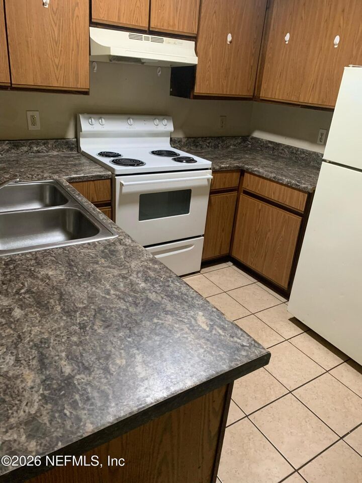 Property Photo:  6511 San Juan Avenue 19  FL 32210 