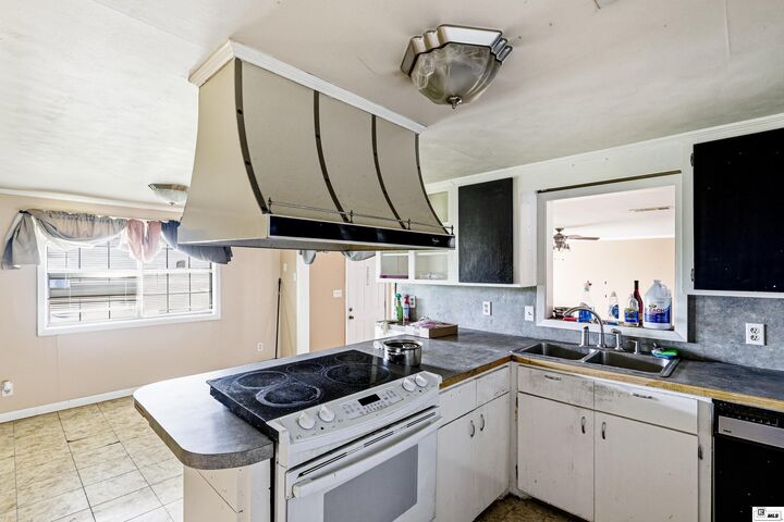 Property Photo: 1328 Highway 135 LA 71295