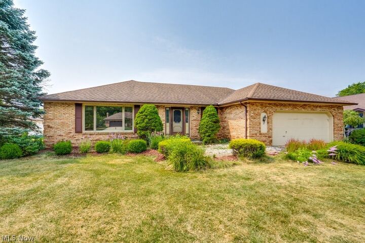 Property Photo: 9761 Applewood Drive OH 44133