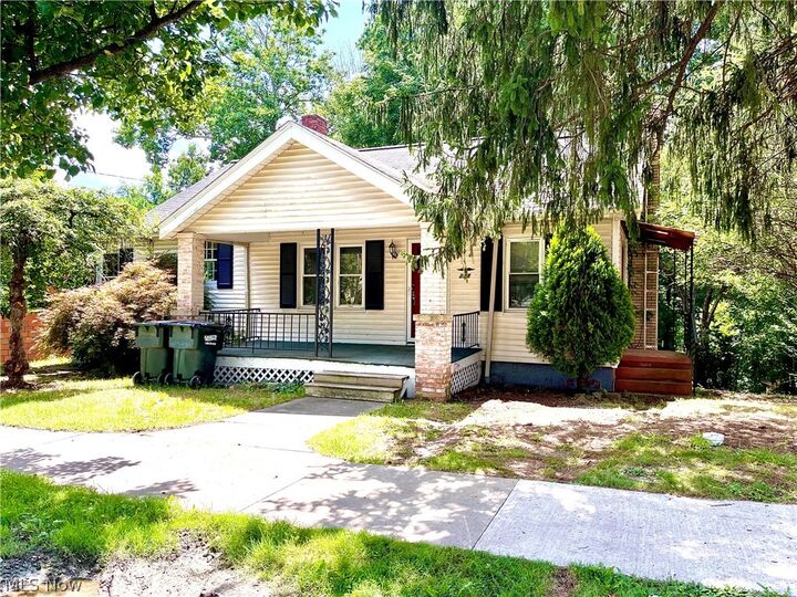 Property Photo:  228 E Main Street  OH 43973 