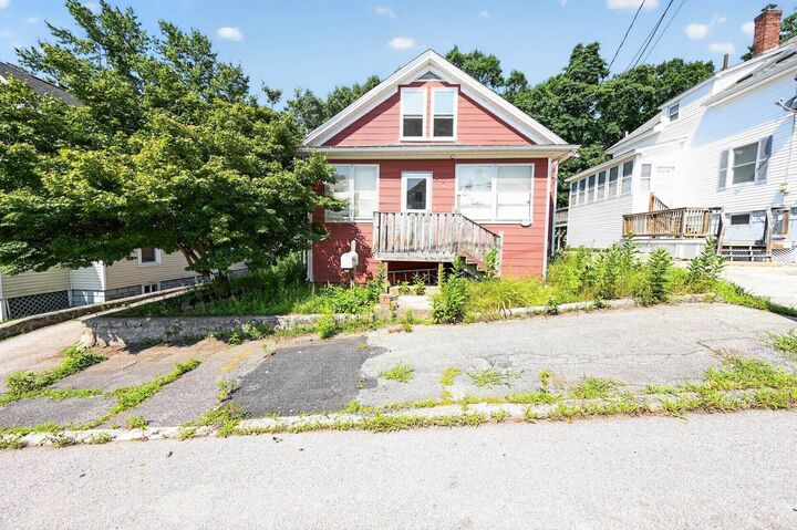 Property Photo:  226 Lafayette Street  NH 03102 