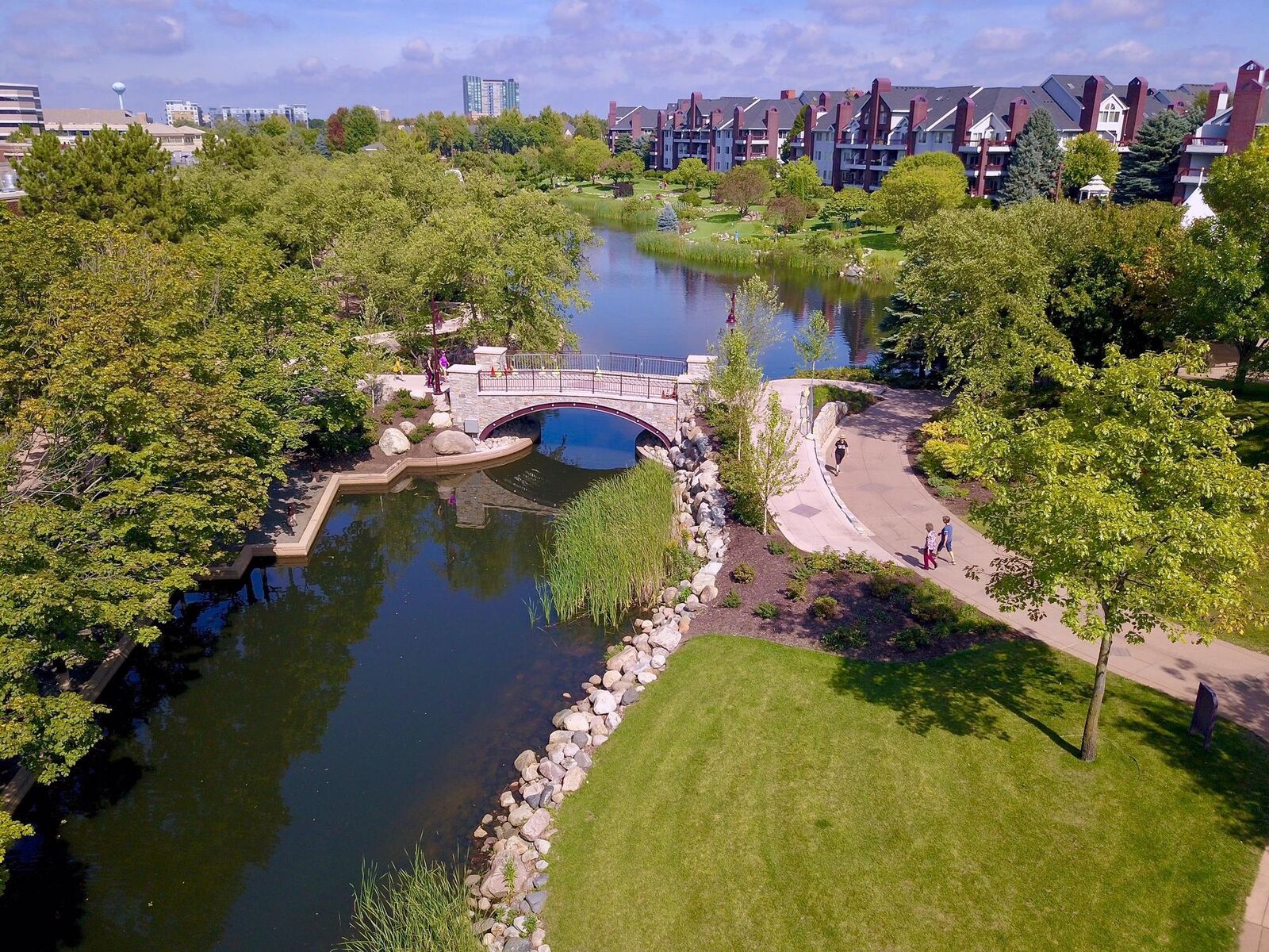 Property Photo:  7440 Edinborough Way 4116  MN 55435 