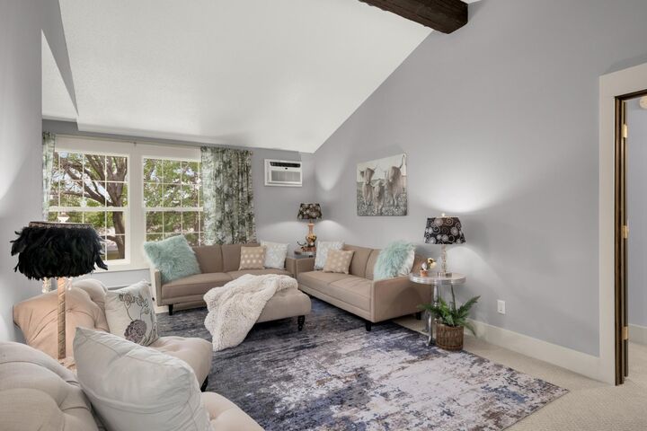 Property Photo:  1004 Westbrooke Way 8  MN 55343 
