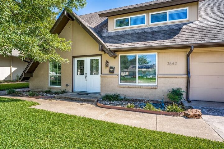 Property Photo: 3642 Ridgebriar Drive TX 75234