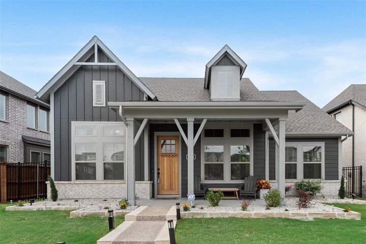Property Photo:  1028 Almond Blossom Circle  TX 76036 