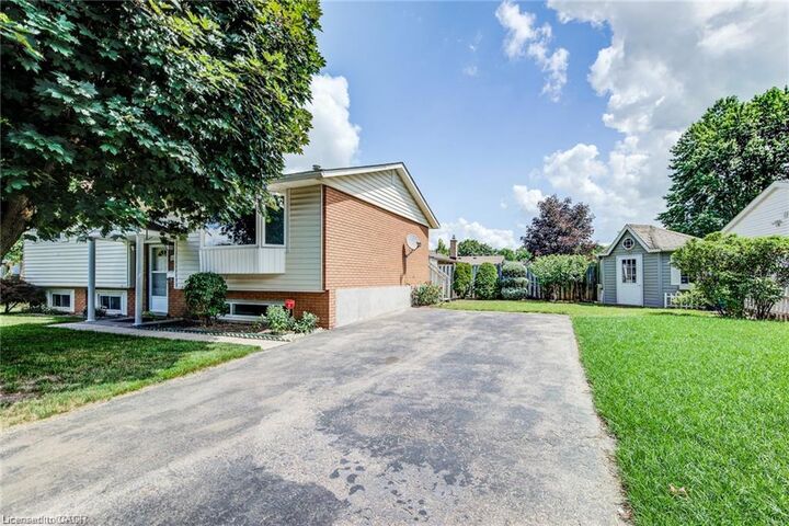 Property Photo: 602 Highpoint Avenue ON N2L 4N1