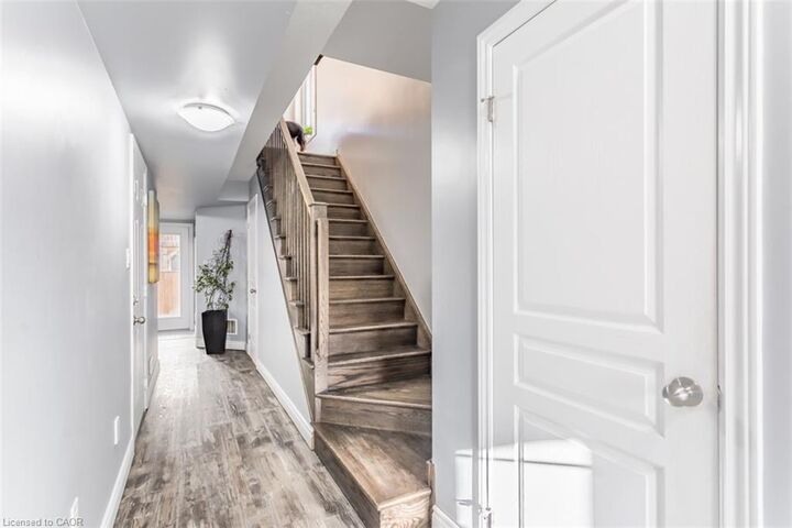 Property Photo: 14 Kenridge Terrace ON L8J 0G4