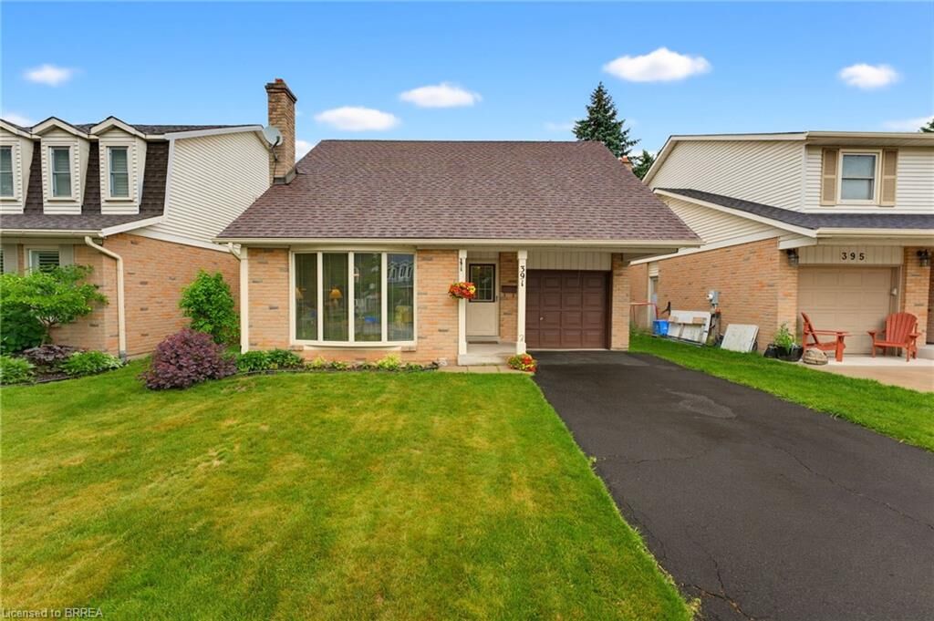 Property Photo:  391 Knightsbridge Crescent  ON L9G 3S4 