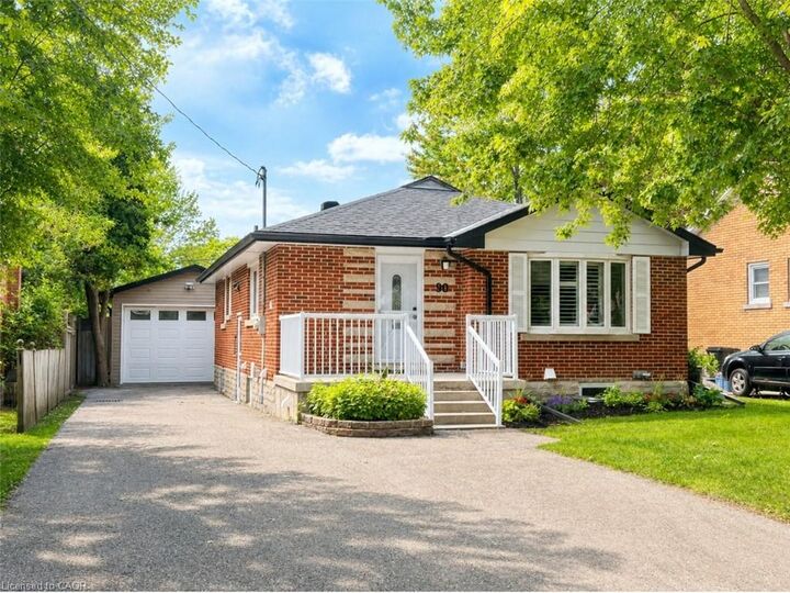 Property Photo: 90 Arlington Boulevard Bsmt ON N2A 2G9