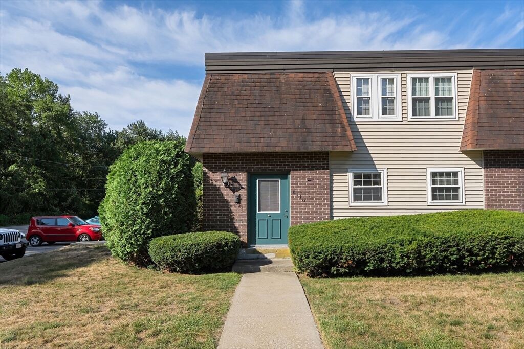 Property Photo: 180 Main St 2110 MA 02324