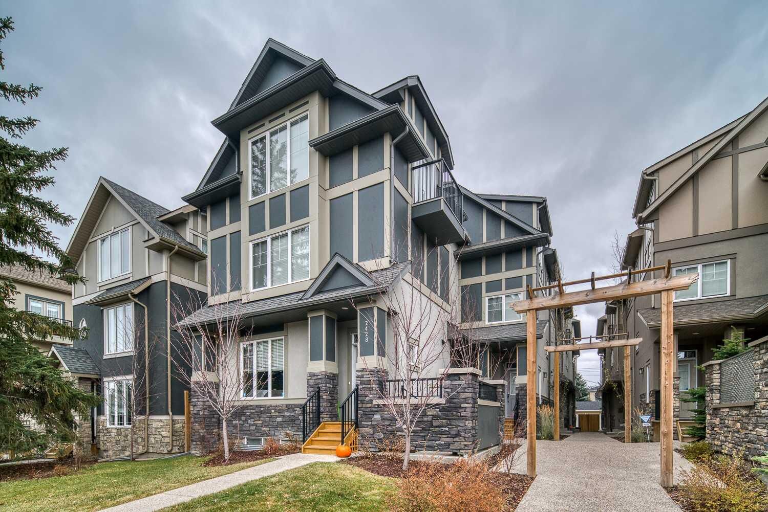 Property Photo: 2428 30 Street SW 3 AB T3E 2M1