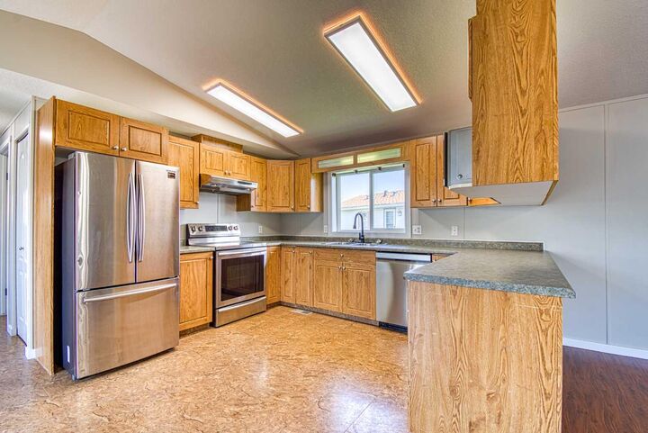 Property Photo:  9507 108B Avenue  AB T8X 5B5 