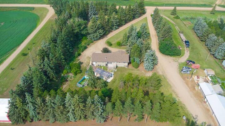 Property Photo: 14040 RR 14A AB T0B 1X0