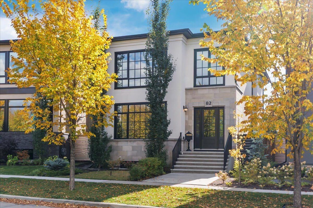 Photo de la propriété:  82 Valour Circle SW  AB T3E 7B6 