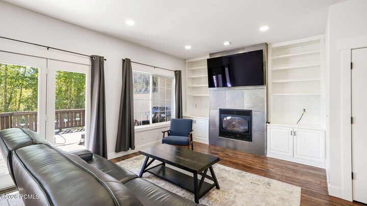 Property Photo: 652 N 776 W UT 84049