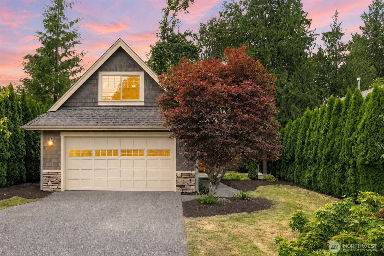 Property Photo:  1305  Raymond Street  WA 98229 