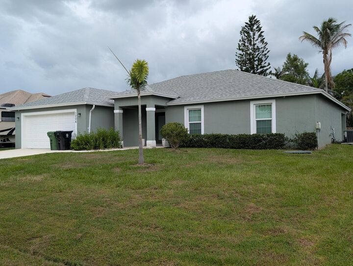 Property Photo:  1206 SW Asturia Avenue  FL 34953 