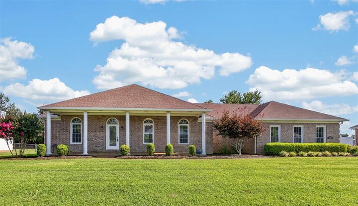 Property Photo:  189 Hunters Crossing  KY 42104 