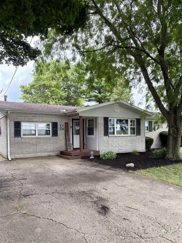 Property Photo:  631 N Centerville Rd  IN 47330 