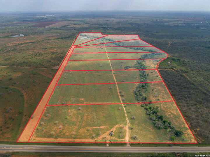 Property Photo: 560 Pr Goose Creek TX 78026