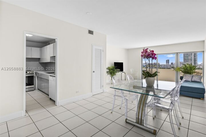 Property Photo:  3 Island Ave 09L  FL 33139 