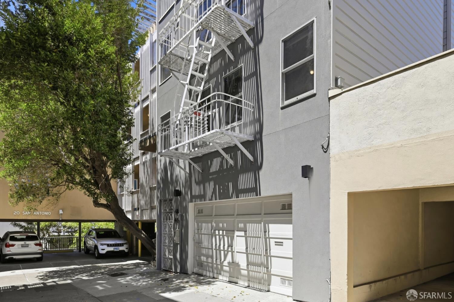 Property Photo:  44 San Antonio Place  CA 94133 
