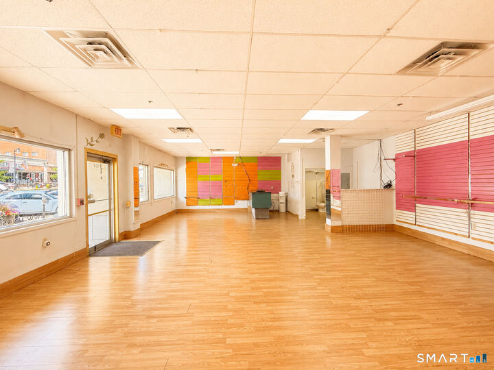 Property Photo:  388 Main Street  CT 06457 