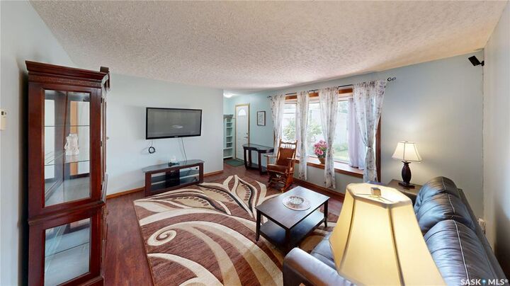 Property Photo:  611 McIntosh Street  SK S4T 5B3 