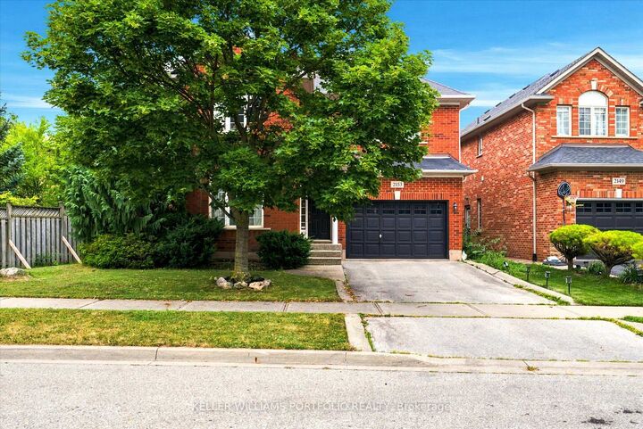 Property Photo:  2153 Meadowglen Drive  ON L6M 4C9 