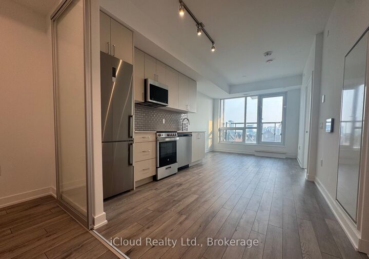 Property Photo:  1005 Dundas Street E 632  ON L6H 8C7 