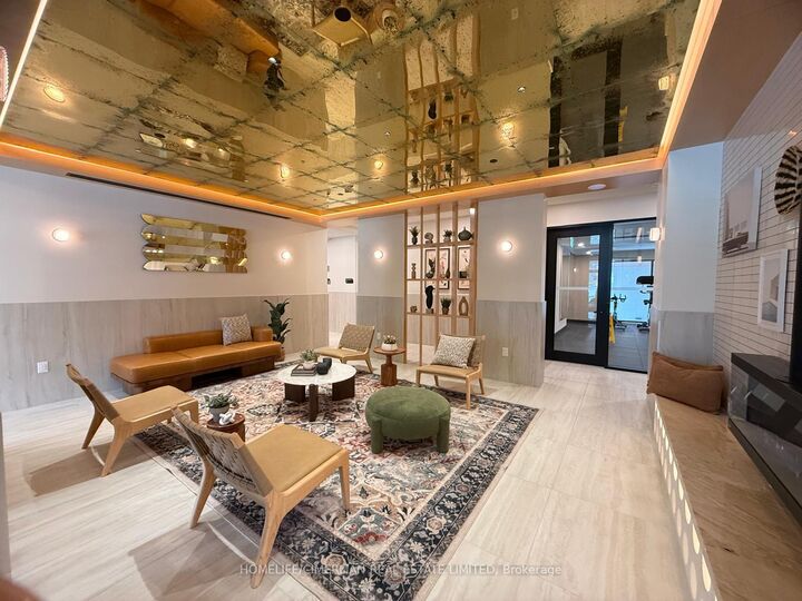 Property Photo: 1660 Bloor Street W 810 ON M6P 1A8