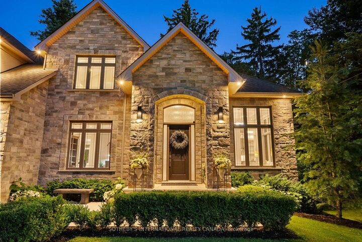Property Photo: 78 Ravina Crescent ON L9G 2E7