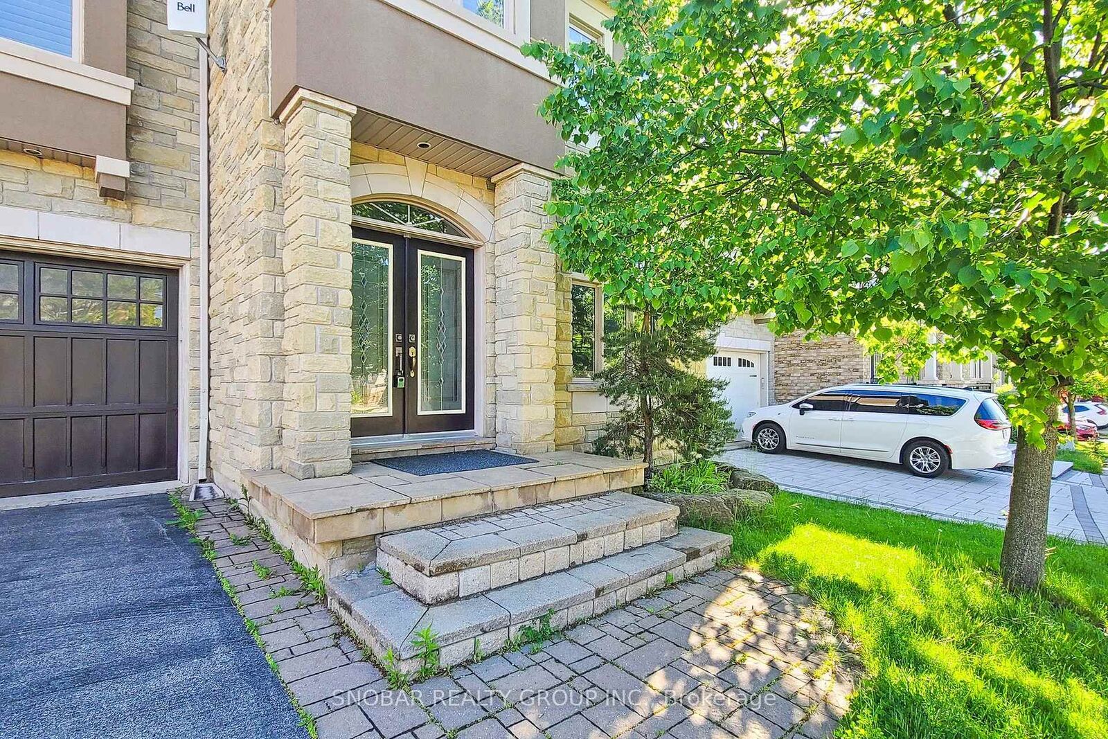 Property Photo: 2213 Blackbird Court ON L6M 5E6