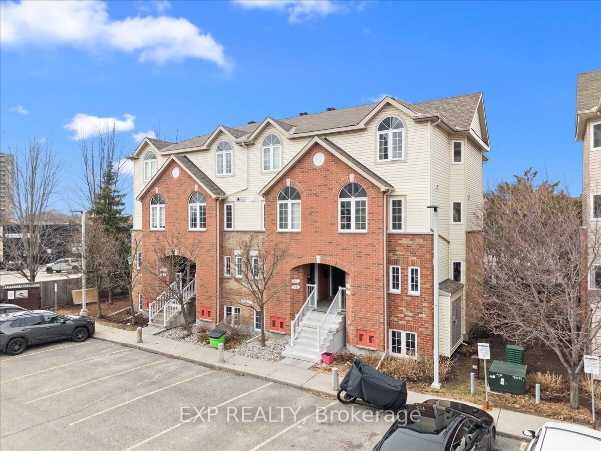 Property Photo:  57 Steele Park Private  ON K1J 0J2 