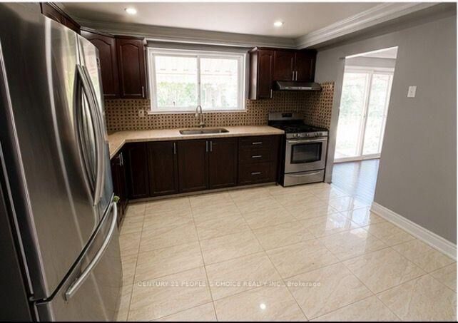 Property Photo:  105 Lexington Avenue  ON M9V 2G9 
