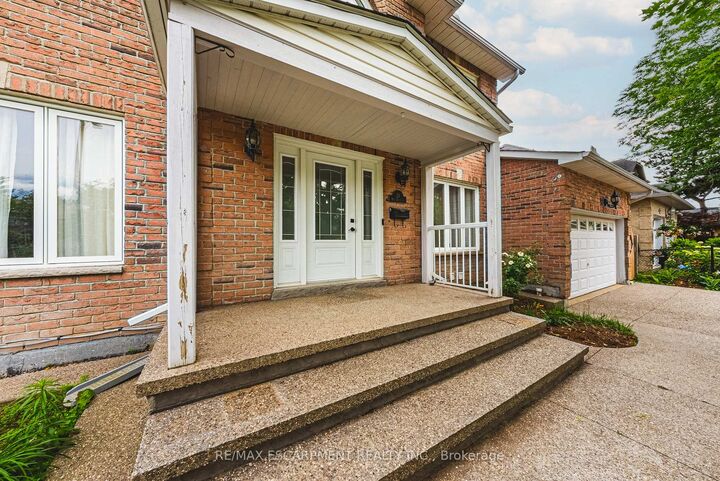 Property Photo: 21 Moss Boulevard ON L9H 6S3