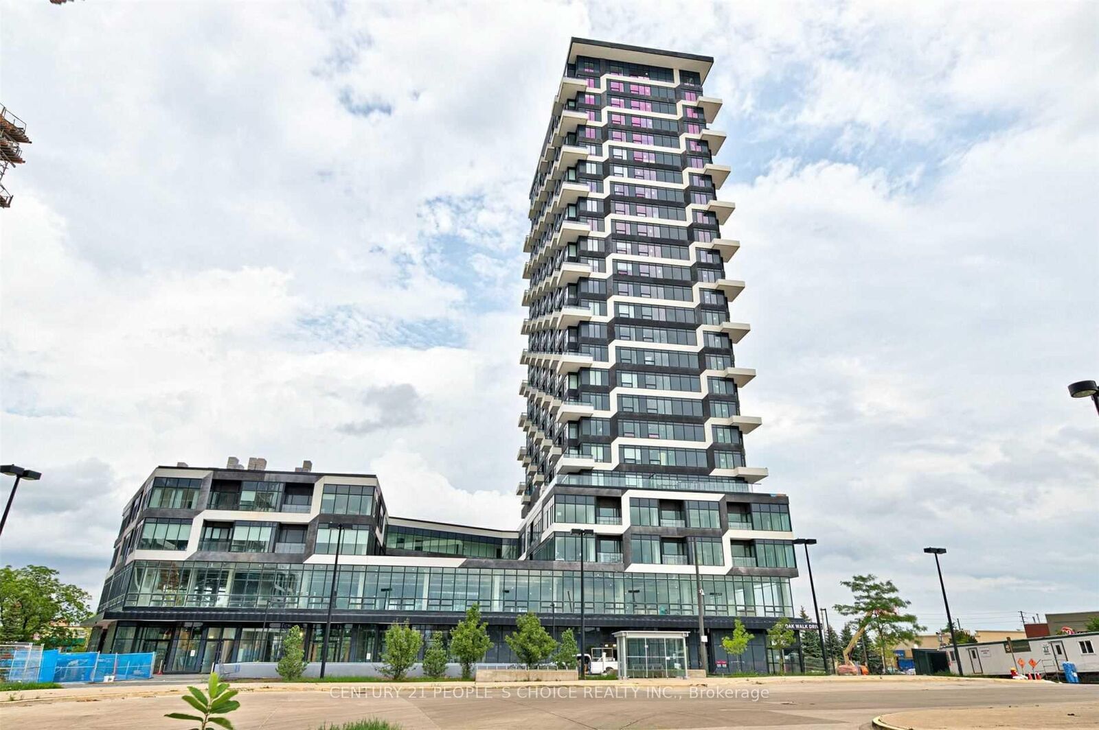 Property Photo:  297 Oak Walk Drive 2401  ON L6H 3R6 
