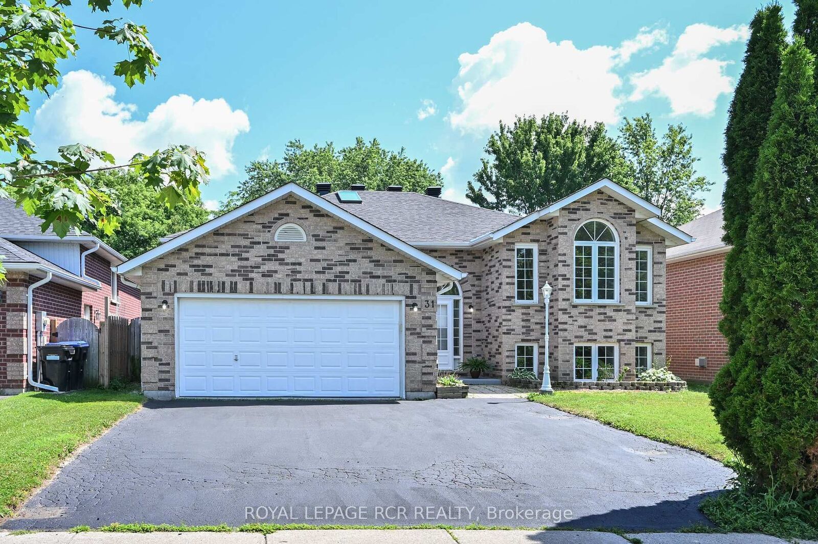 Property Photo:  31 English Drive  ON L0G 1A0 