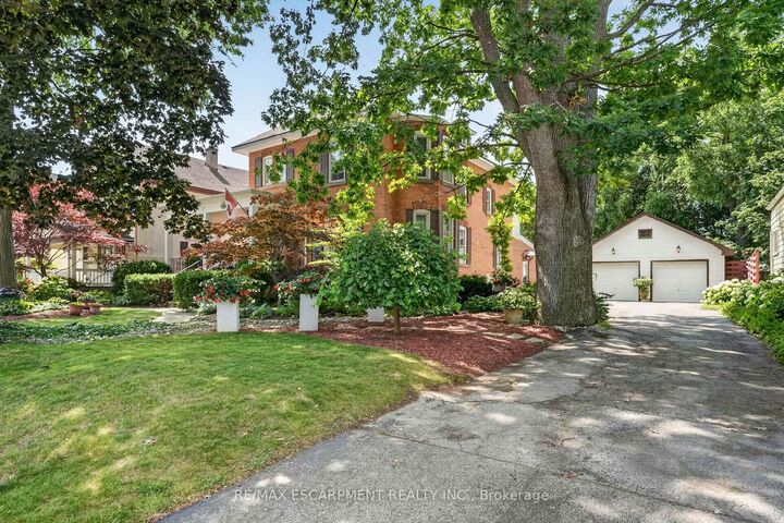 438 Broad Street W — photo 1