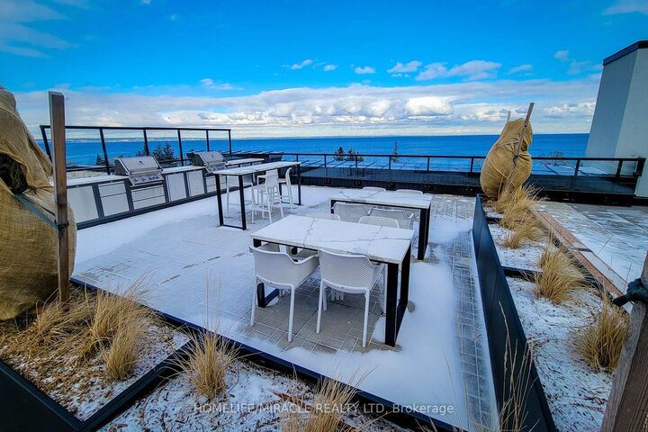 600 North Service Road 213 — photo 1