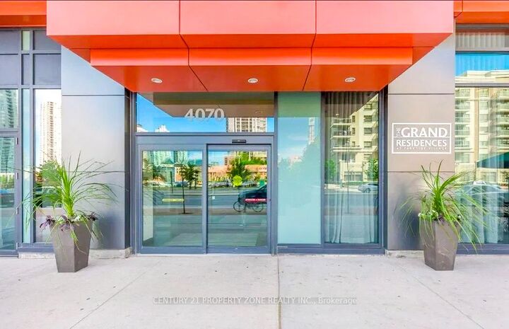 Property Photo:  4070 Confederation Parkway 709  ON L5B 0E9 