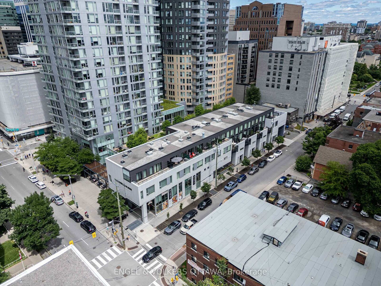 Property Photo: 197 Lisgar Street 218 ON K2P 0X5